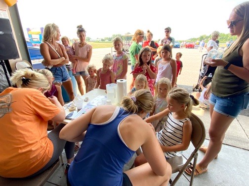 Kids getting face paint